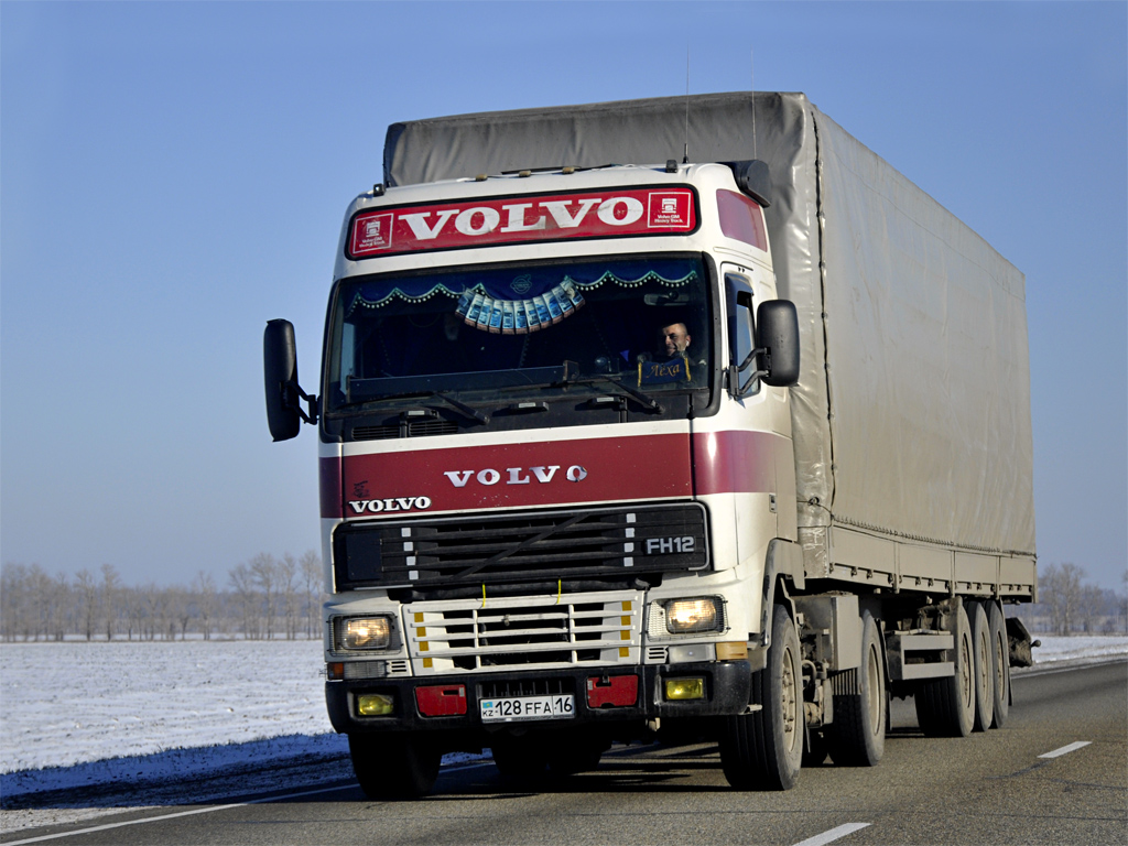 Восточно-Казахстанская область, № 128 FFA 16 — Volvo ('1993) FH-Series