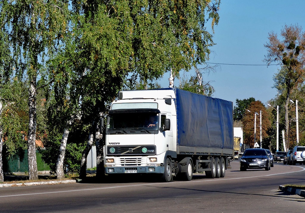 Луганская область, № ВВ 1233 АТ — Volvo ('1993) FH-Series