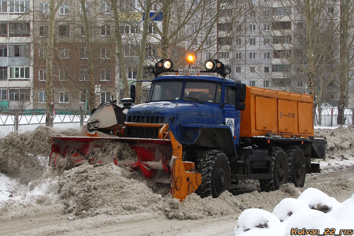 Алтайский край, № М 888 УН 22 — Урал-4320-40