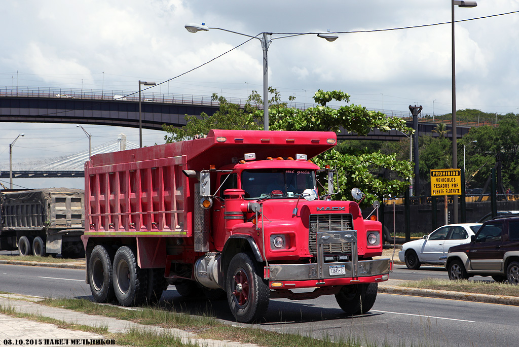 Доминиканская Республика, № (DO) U/N 0007 — Mack R-Series