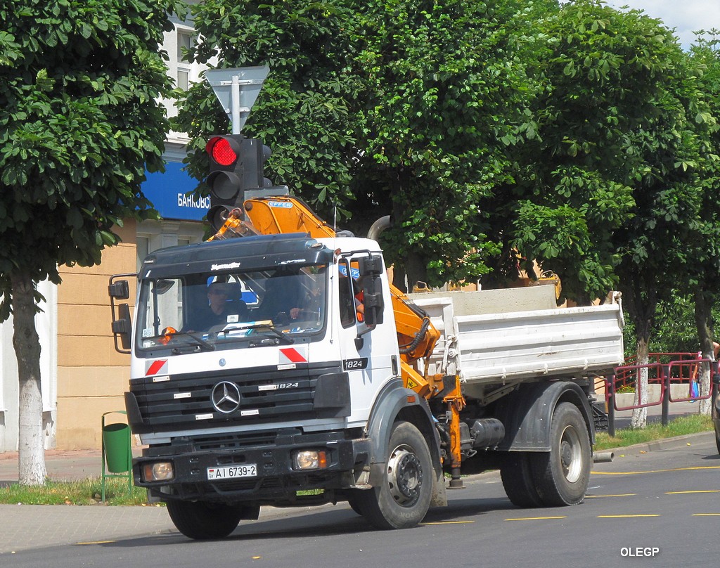 Витебская область, № АІ 6739-2 — Mercedes-Benz SK 1824