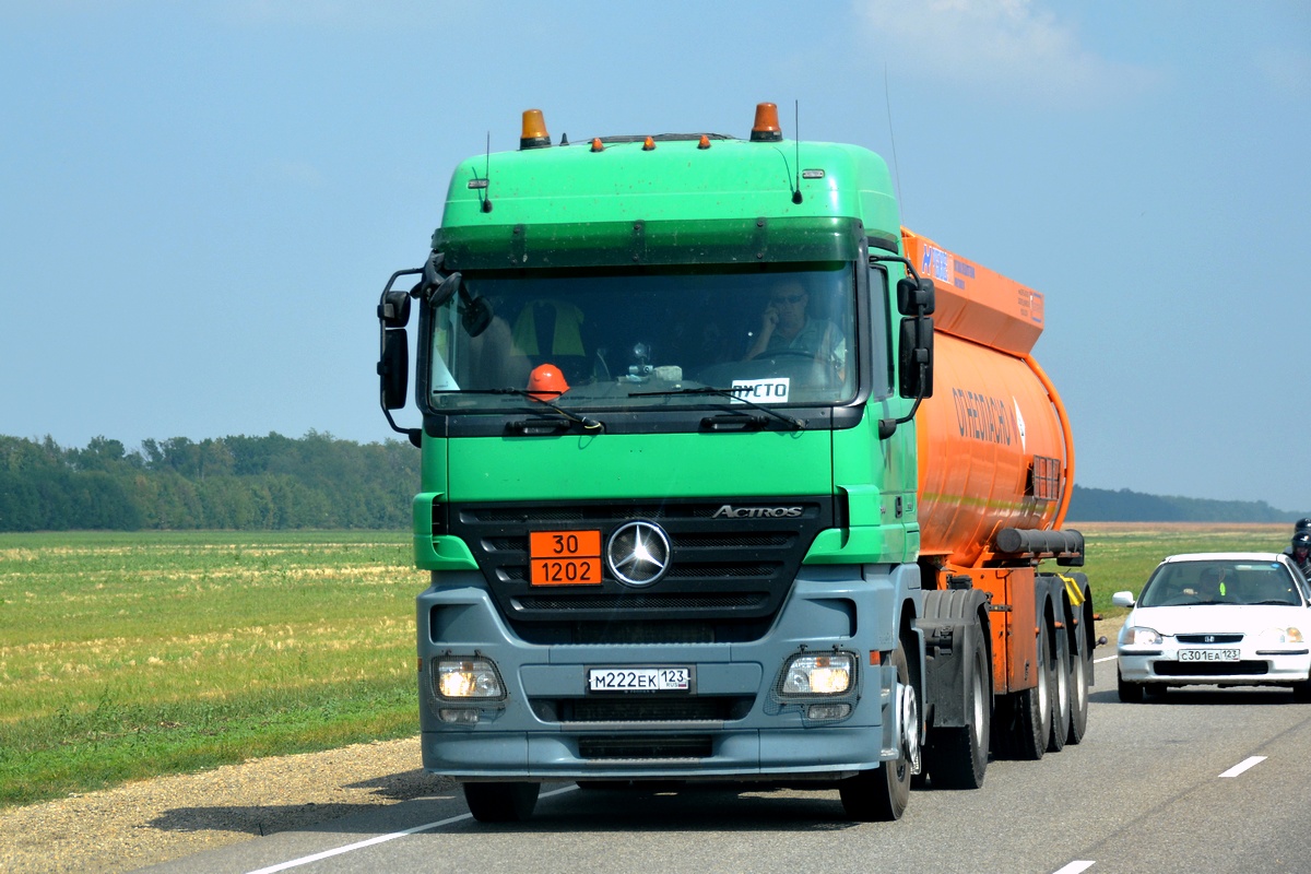 Краснодарский край, № М 222 ЕК 123 — Mercedes-Benz Actros ('2003) 1844