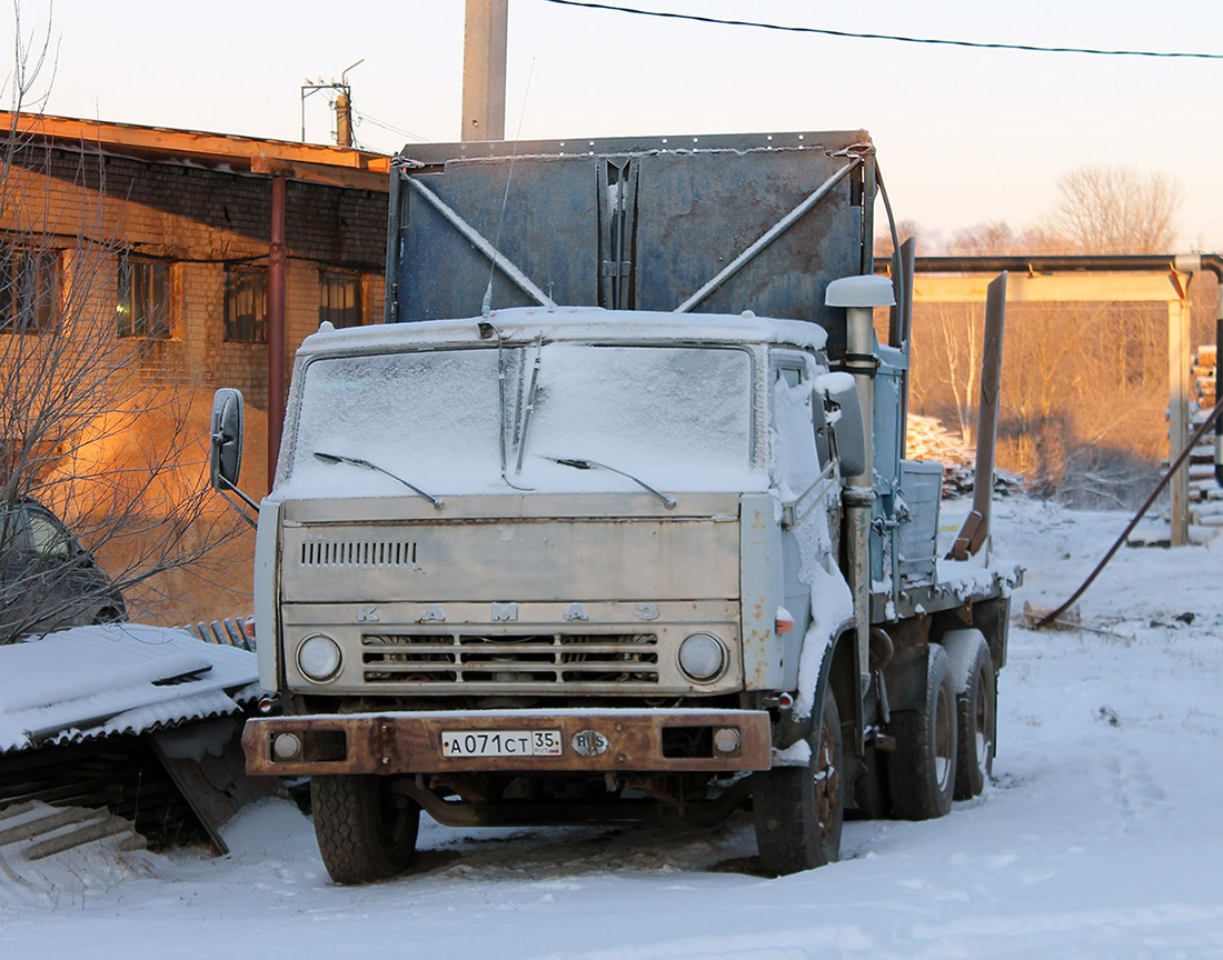 Вологодская область, № А 071 СТ 35 — КамАЗ-53212