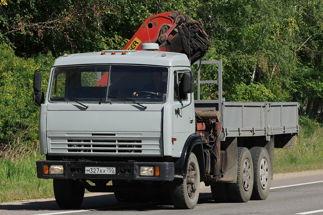 Московская область, № М 327 АХ 750 — КамАЗ-53213