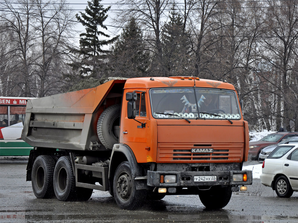 Алтайский край, № У 242 НХ 22 — КамАЗ-55111-15 [55111R]