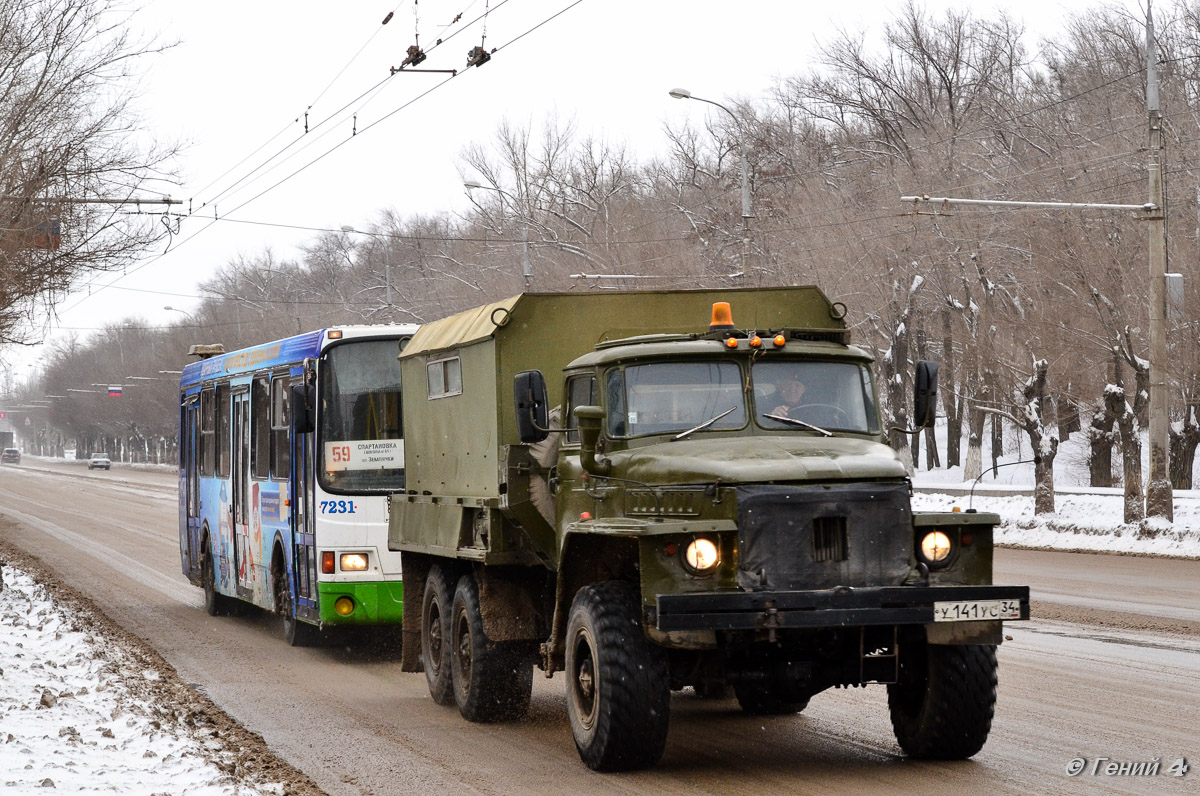 Волгоградская область, № 716 — Урал-375Д