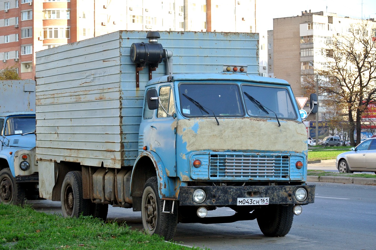 Ростовская область, № М 043 СН 161 — МАЗ-5335