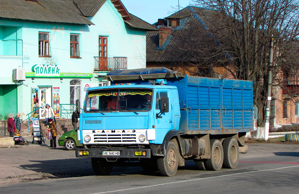 Днепропетровская область, № АЕ 3682 НВ — КамАЗ-5320