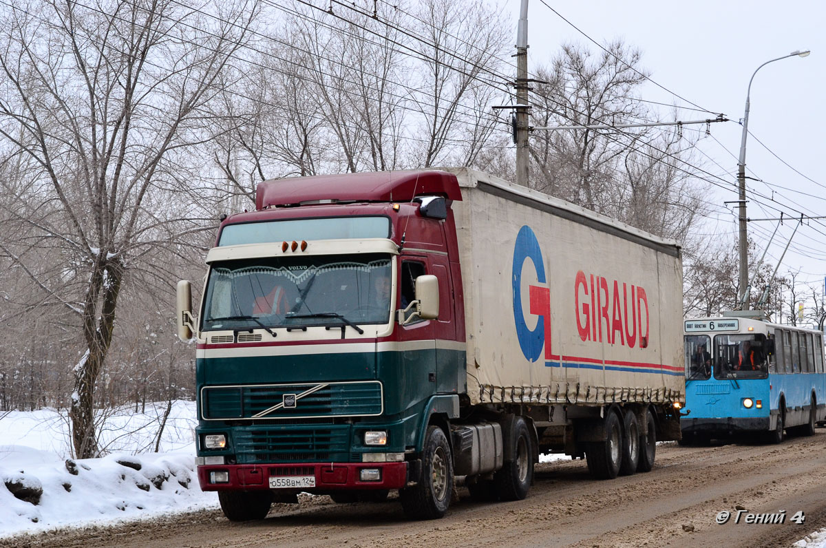 Красноярский край, № О 558 ВМ 124 — Volvo ('1993) FH-Series