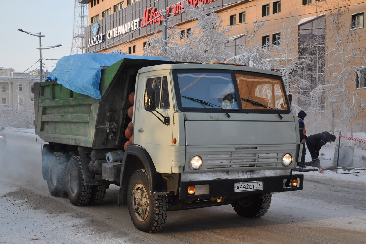 Саха (Якутия), № А 442 ЕТ 14 — КамАЗ-55111 [551110]