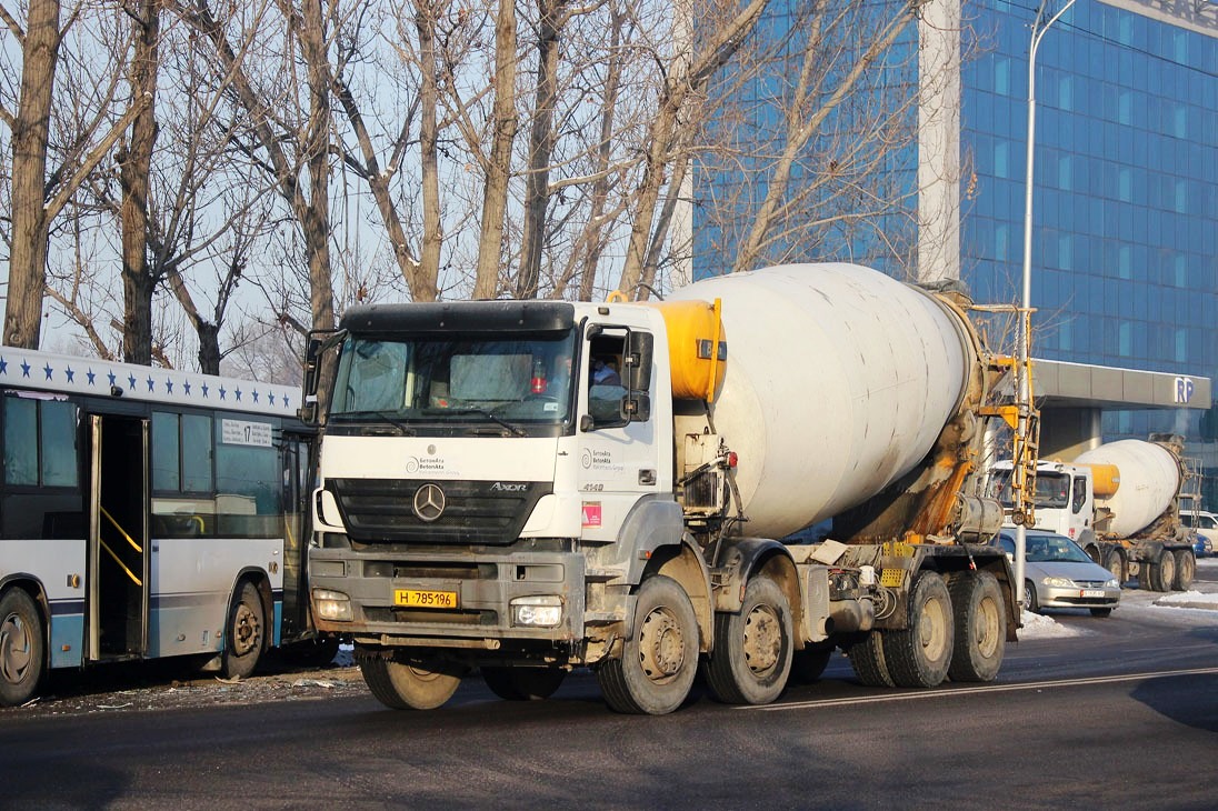 Алматы, № H 785196 — Mercedes-Benz Axor 4140