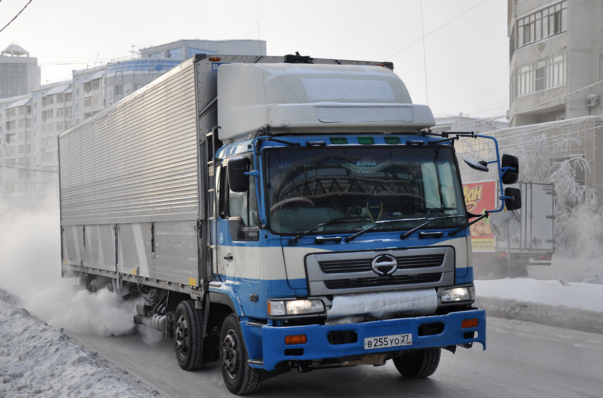 Хабаровский край, № В 255 УО 27 — Hino Profia