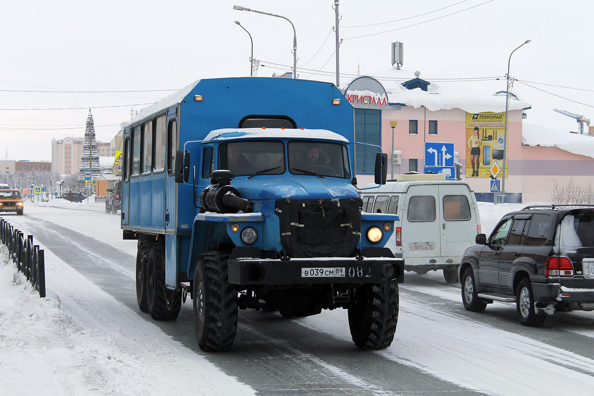 Ямало-Ненецкий автоном.округ, № В 039 СМ 89 — Урал-3255-41