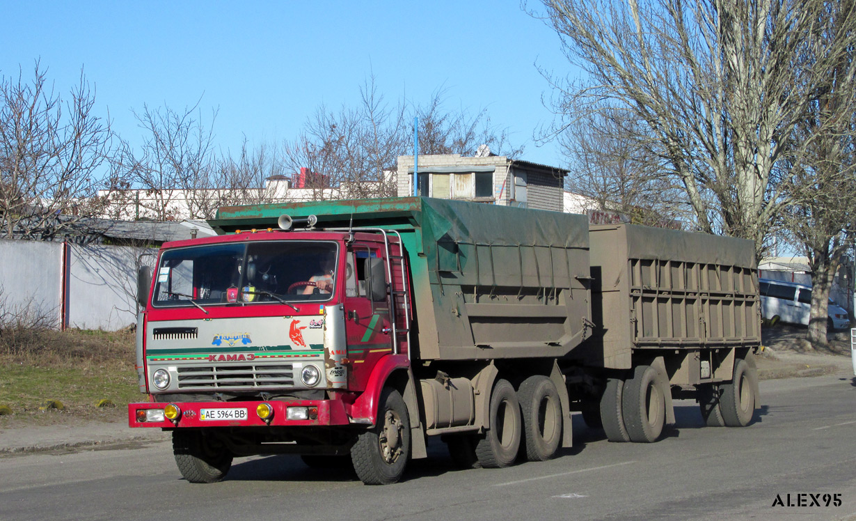 Днепропетровская область, № АЕ 5964 ВВ — КамАЗ-5511