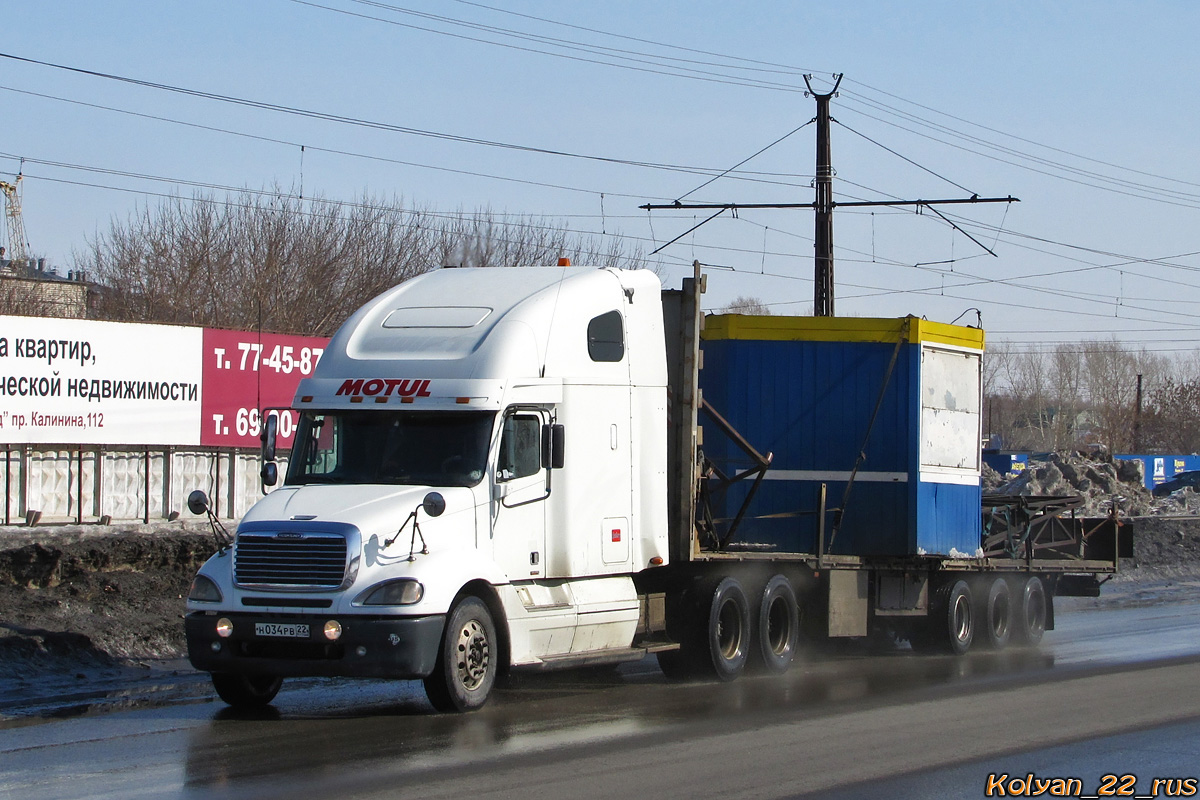 Алтайский край, № Н 034 РВ 22 — Freightliner Columbia