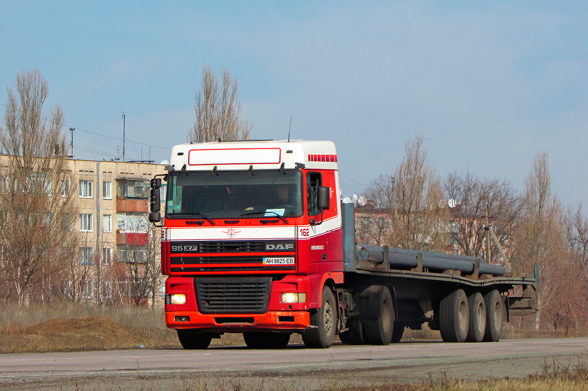 Донецкая область, № АН 8825 ЕВ — DAF 95XF FT