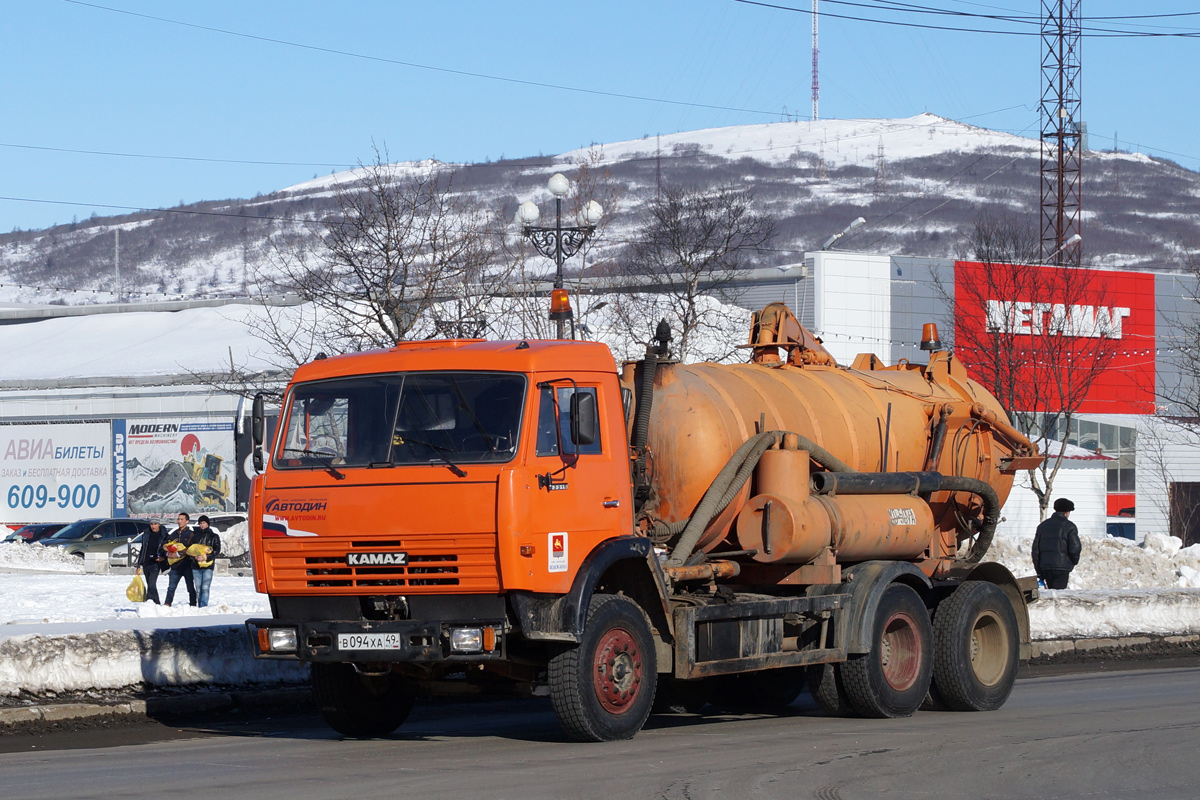 Магаданская область, № В 094 ХА 49 — КамАЗ-53215-15 [53215R]