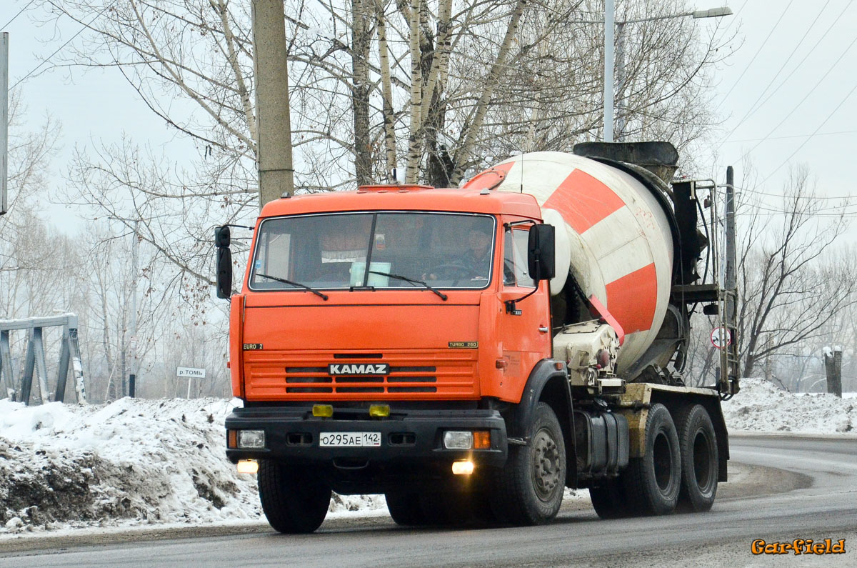 Кемеровская область, № О 295 АЕ 142 — КамАЗ-55111-15 [55111R]