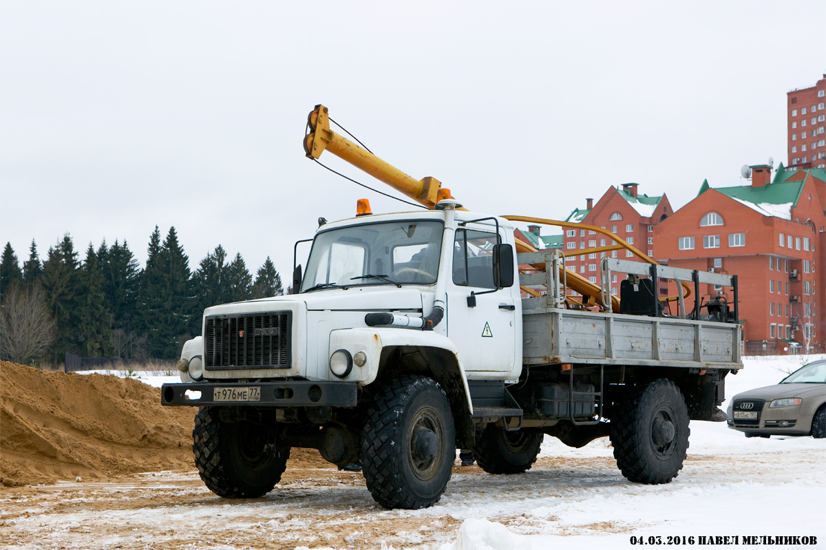 Москва, № Т 976 МЕ 77 — ГАЗ-33081 «Садко»