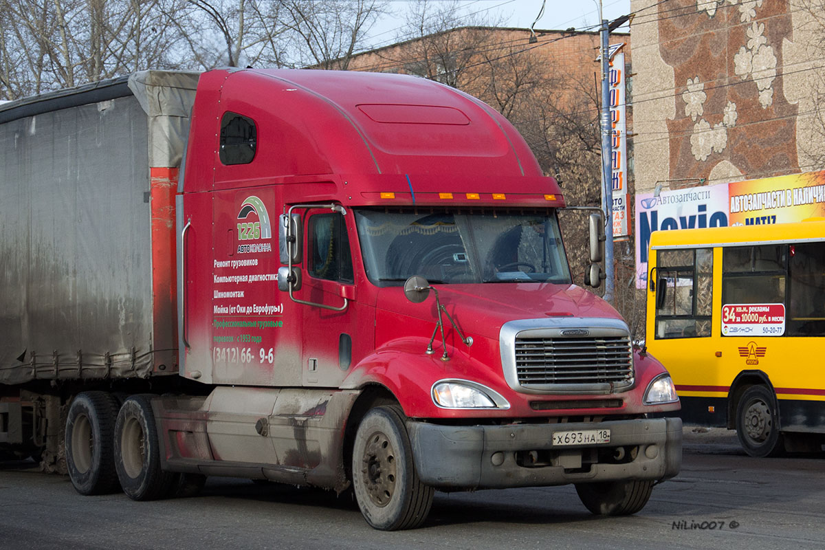 Удмуртия, № Х 693 НА 18 — Freightliner Columbia