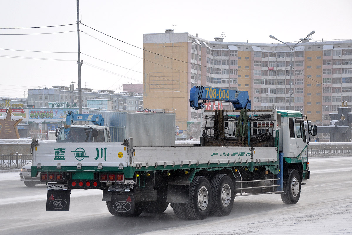 Саха (Якутия), № М 004 МА 14 — Mitsubishi Fuso The Great