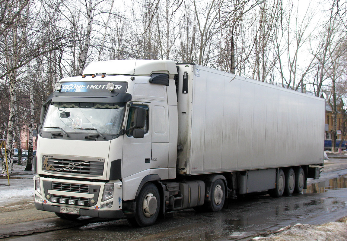 Нижегородская область, № Е 216 ОО 152 — Volvo ('2008) FH.400 [X9P]