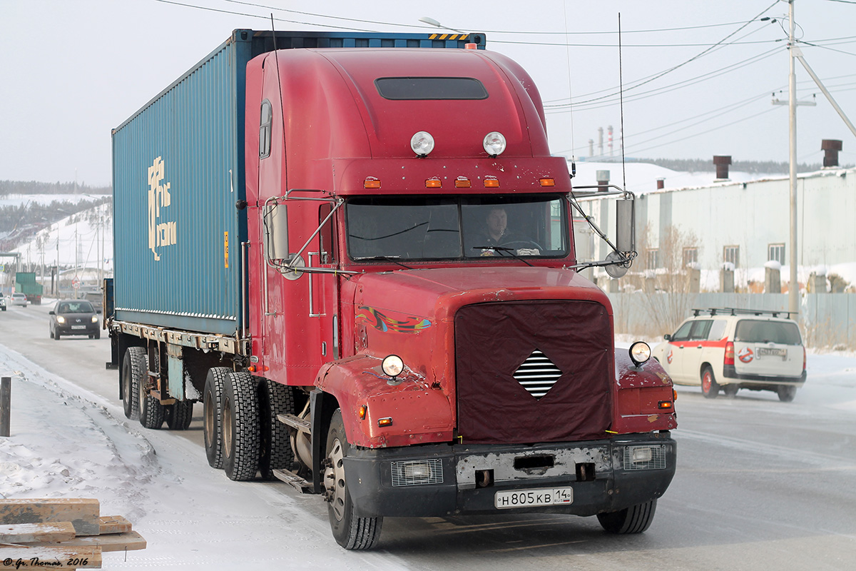 Саха (Якутия), № Н 805 КВ 14 — Freightliner FLD 120