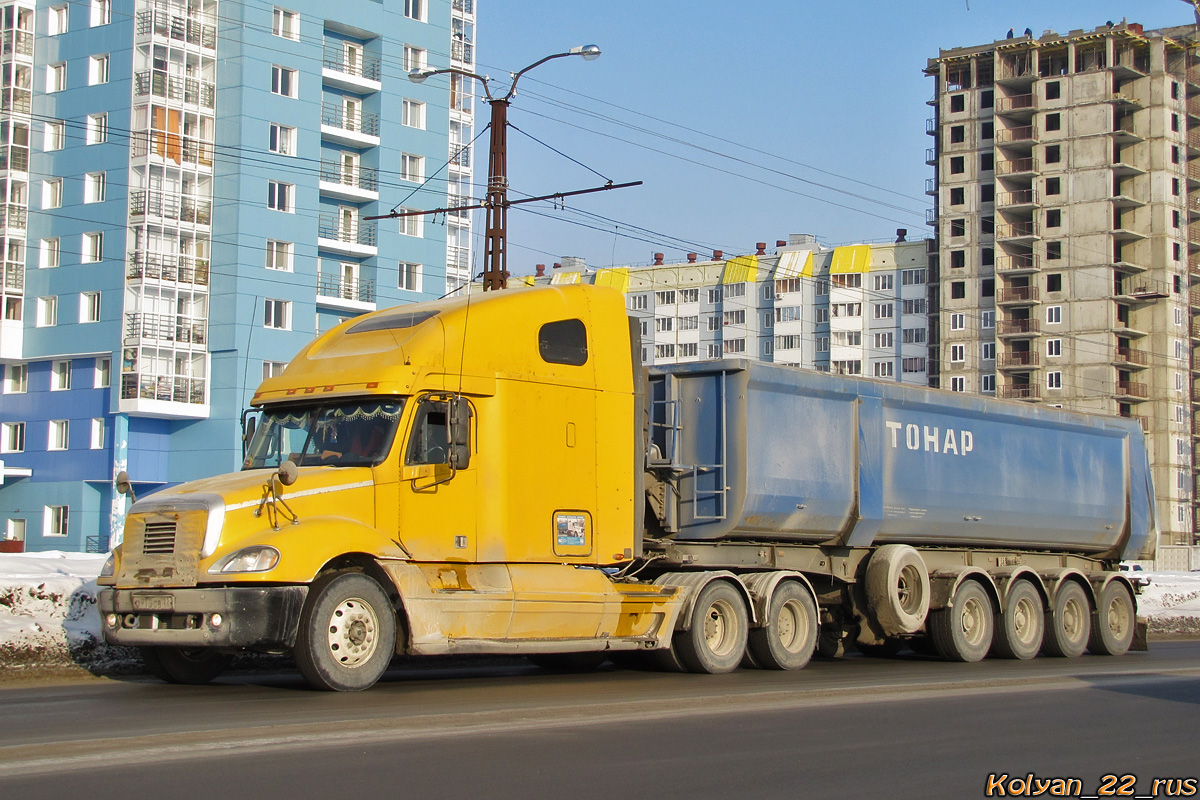 Алтайский край, № О 973 СВ 22 — Freightliner Columbia