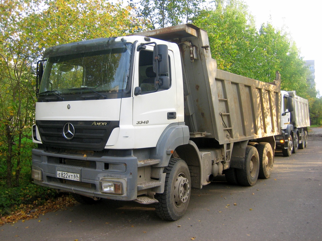 Тверская область, № Е 822 КТ 69 — Mercedes-Benz Axor (общ.м)