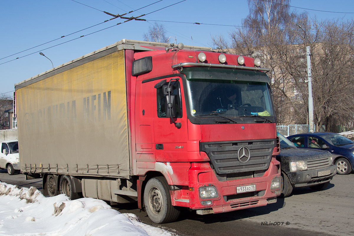 Удмуртия, № Н 933 АО 18 — Mercedes-Benz Actros ('2003) 2544