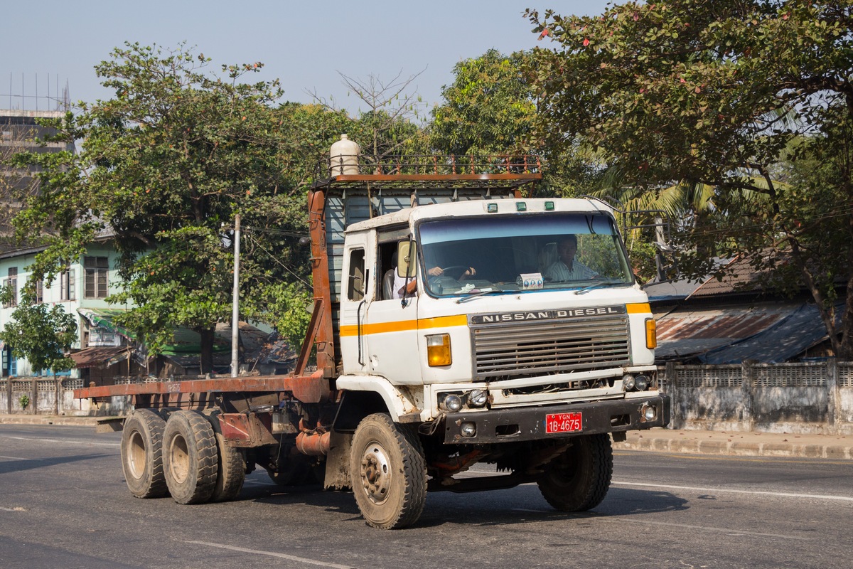 Мьянма, № 1B-4675 — Nissan Diesel (общая модель)