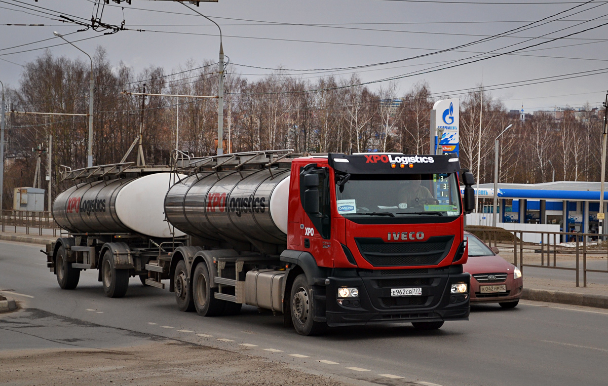 Москва, № Е 962 СВ 777 — IVECO Stralis ('2012) 350