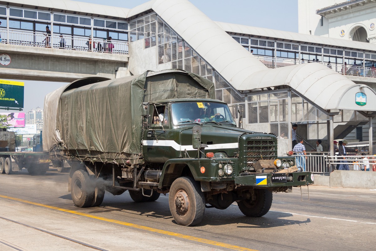 Мьянма, № ๐၈၄၇(ဖ) — Nissan Diesel (общая модель)