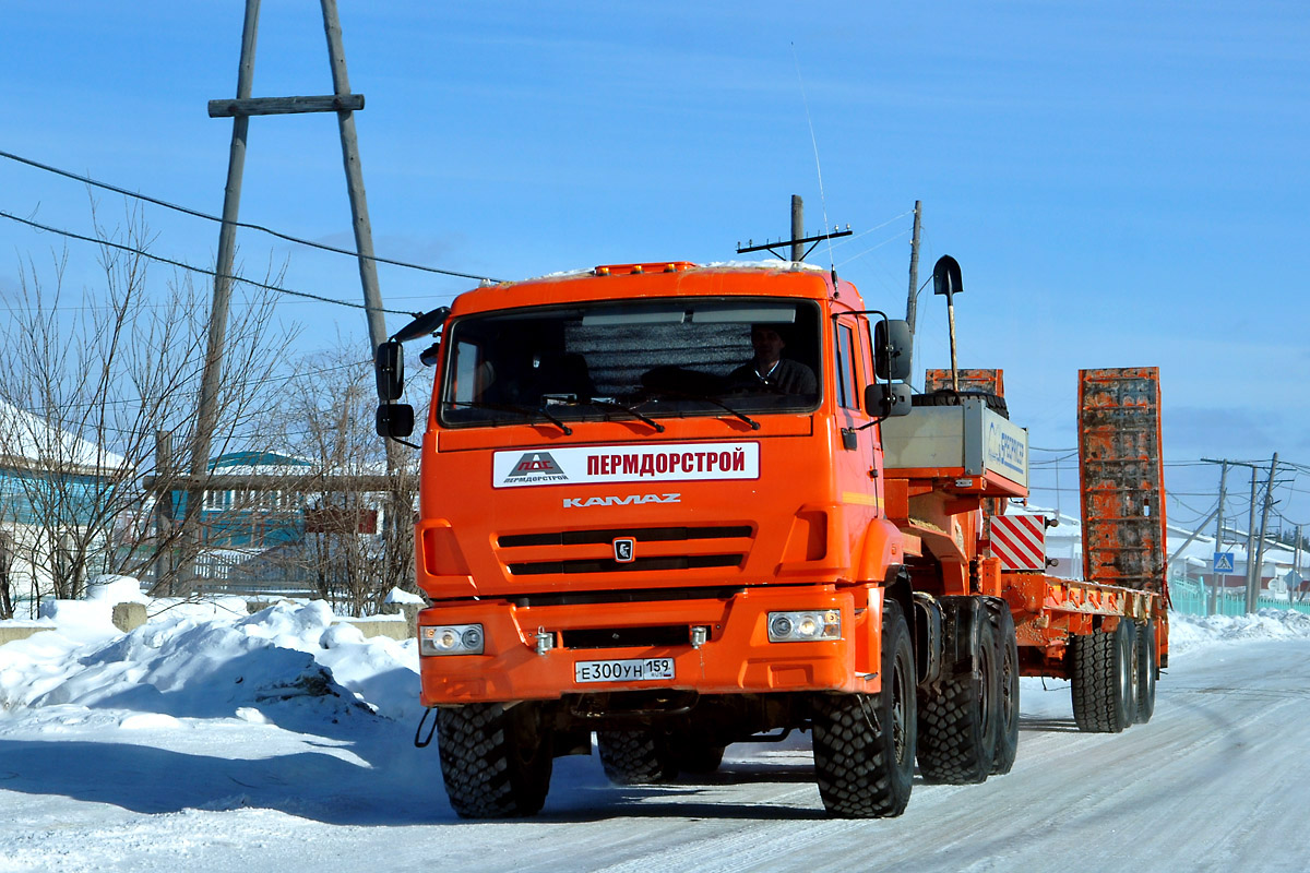 Пермский край, № Е 300 УН 159 — КамАЗ-53504-46