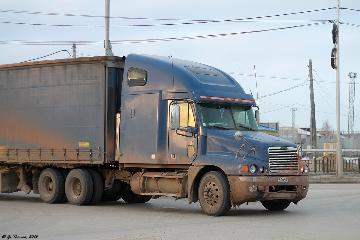 Алтайский край, № Р 164 ТУ 22 — Freightliner Century Class