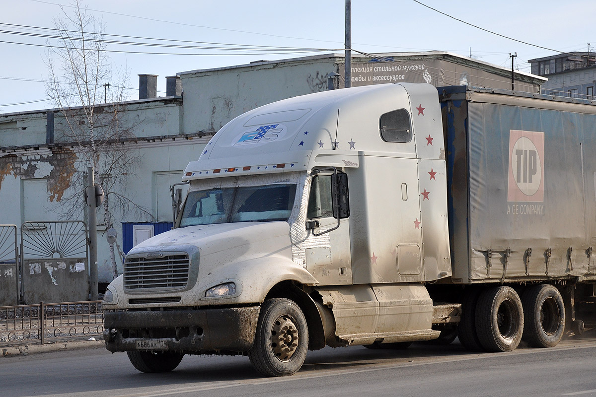 Челябинская область, № А 686 АК 174 — Freightliner Columbia