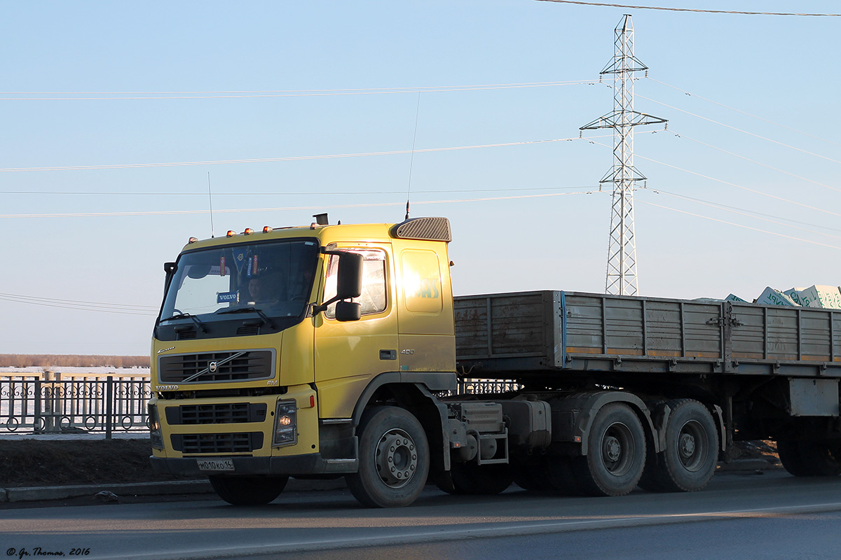 Саха (Якутия), № М 010 КО 14 — Volvo ('2002) FM12.400