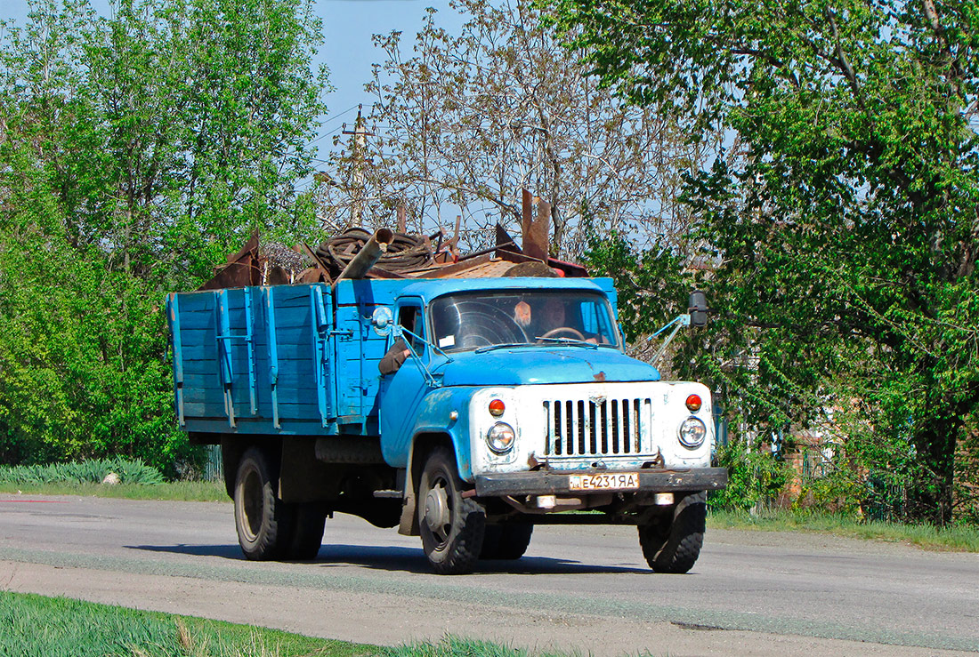 Днепропетровская область, № Е 4231 ЯА — ГАЗ-53-12