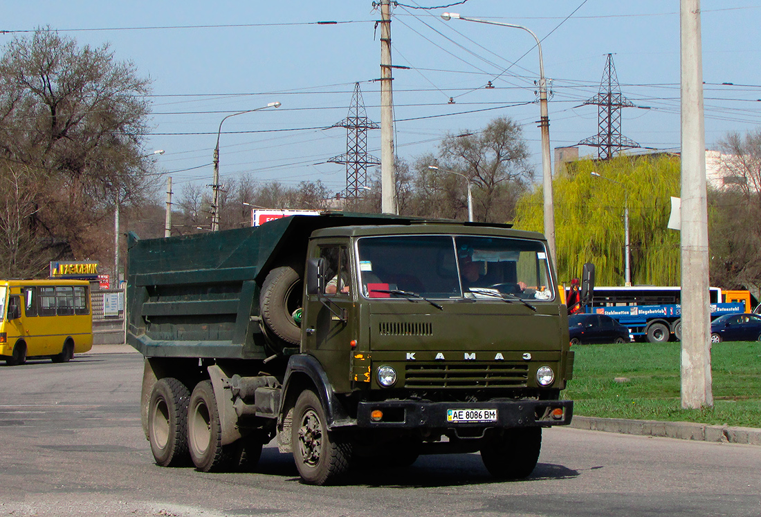 Днепропетровская область, № АЕ 8086 ВМ — КамАЗ-55111 [551110]