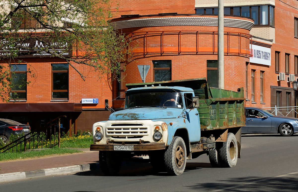 Московская область, № В 254 КО 150 — ЗИЛ-495810