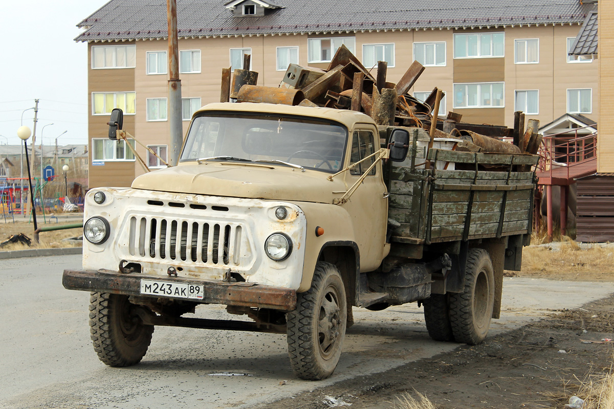 Ямало-Ненецкий автоном.округ, № М 243 АК 89 — ГАЗ-52-04