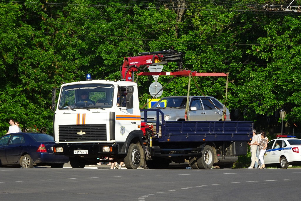 Ярославская область, № Р 117 УМ 76 — МАЗ-437043 "Зубрёнок"