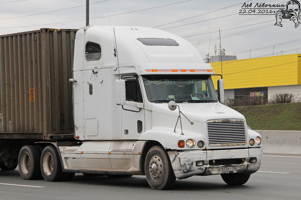 Московская область, № С 923 ВТ 150 — Freightliner Century Class