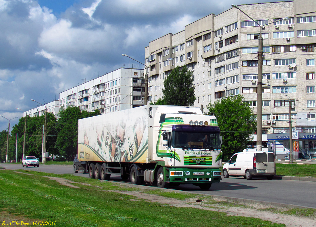 Харьковская область, № АХ 8043 ВІ — MAN F2000 19.464