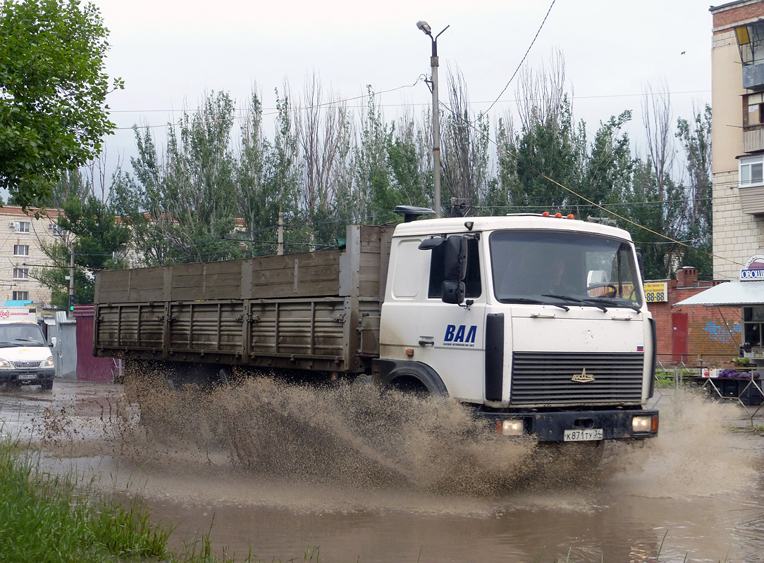 Волгоградская область, № К 871 ТУ 34 — МАЗ-630305