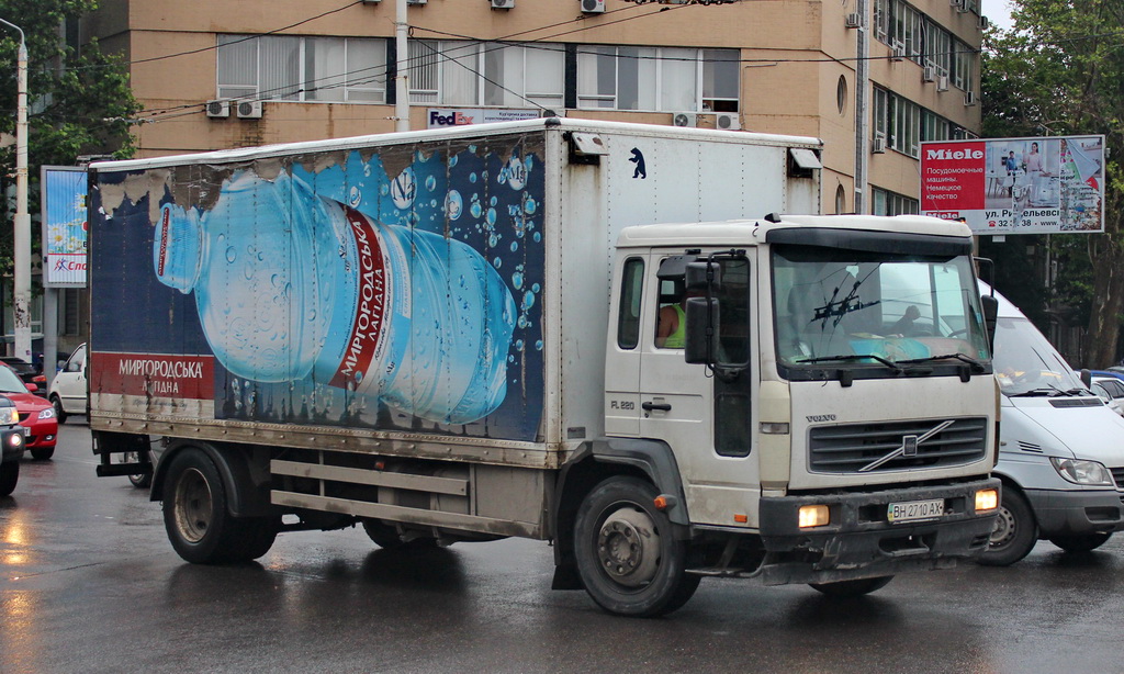 Одесская область, № ВН 2710 АХ — Volvo FL6