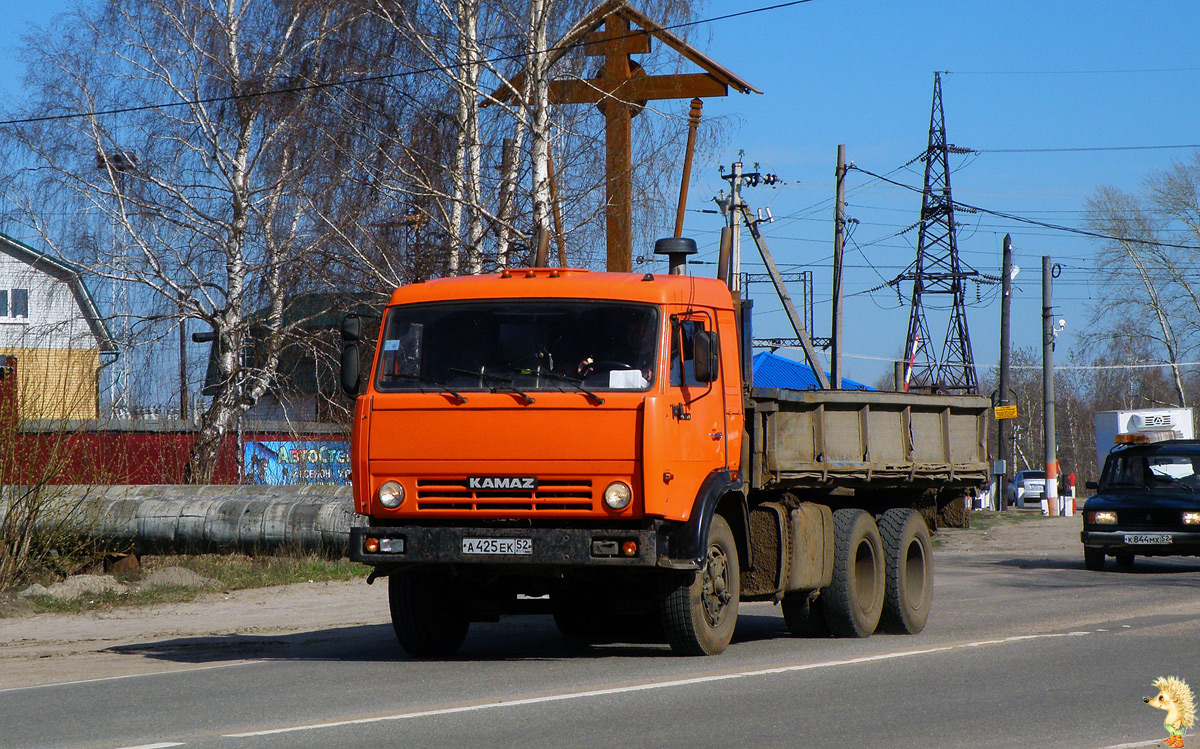 Нижегородская область, № А 425 ЕК 52 — КамАЗ-5320