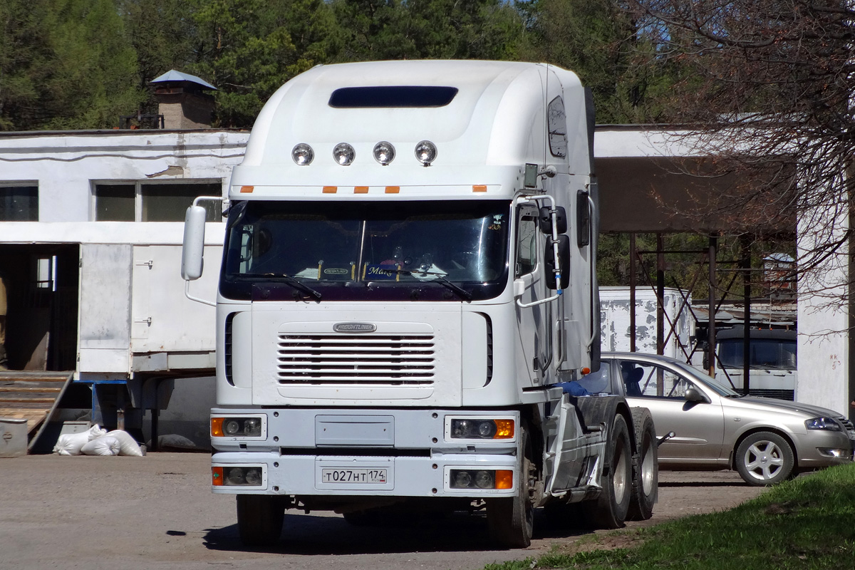 Челябинская область, № Т 027 НТ 174 — Freightliner Argosy