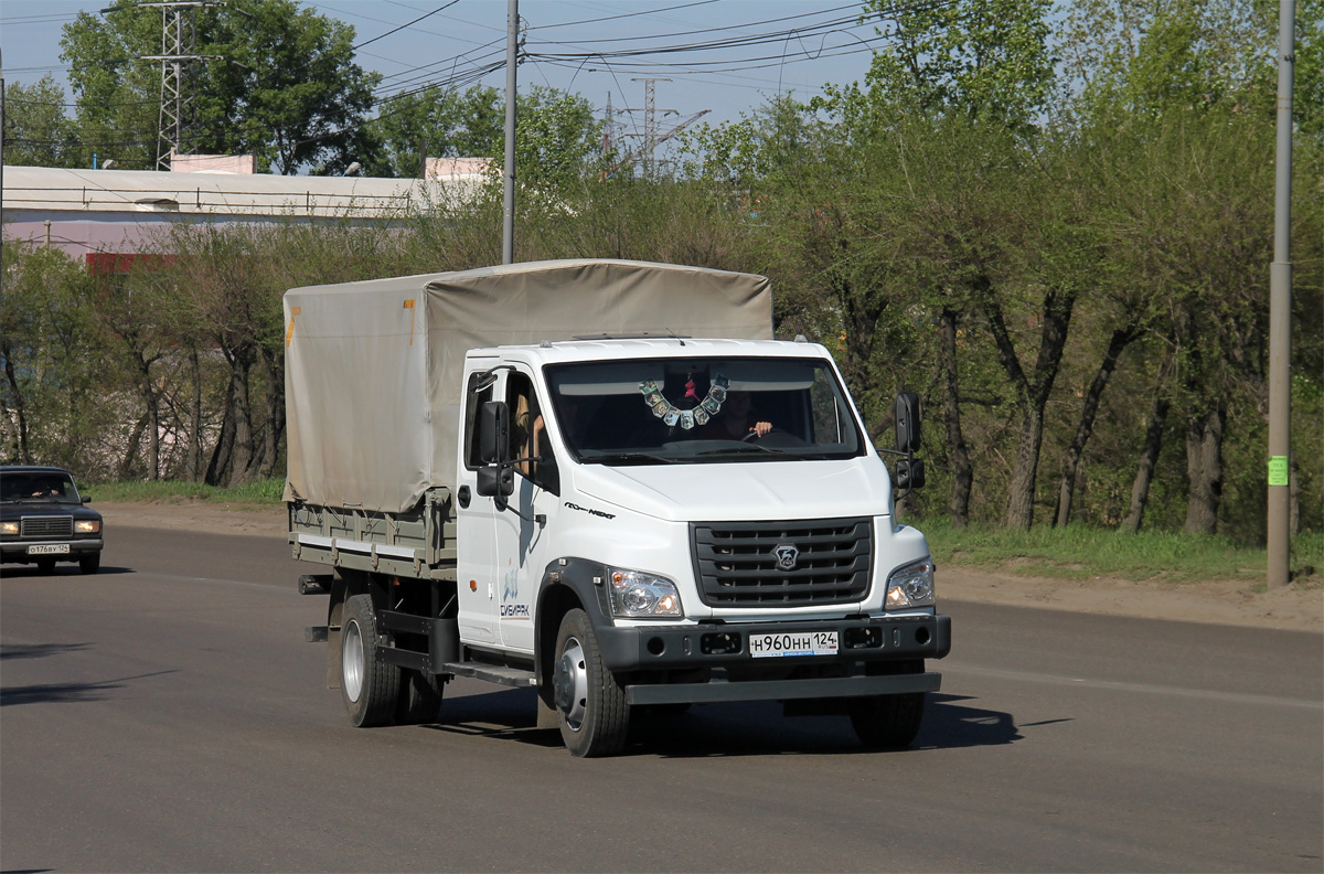 Красноярский край, № Н 960 НН 124 — ГАЗ-C42R33