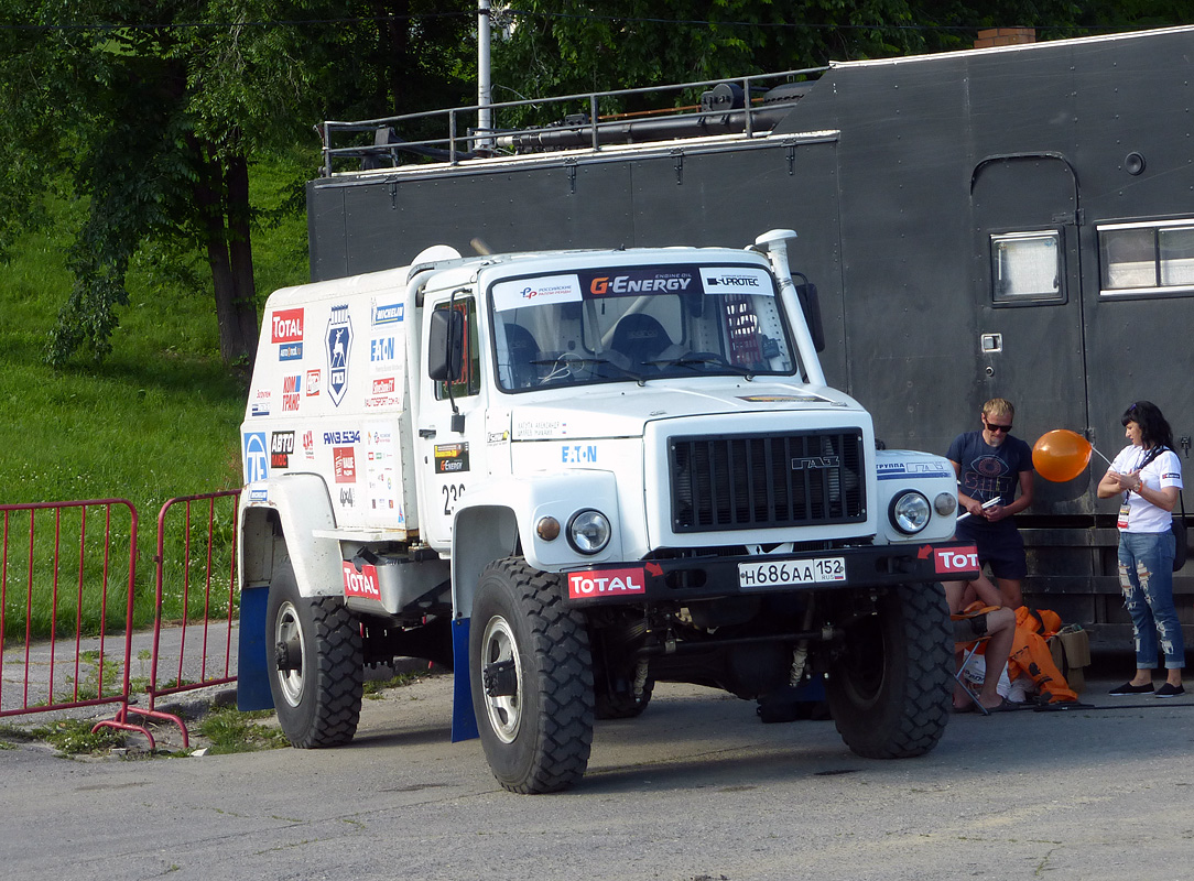 Нижегородская область, № Н 686 АА 152 — ГАЗ-33088 «Садко»